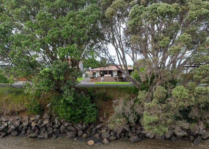  at 23 Cliff Street, Raglan, Waikato, Waikato