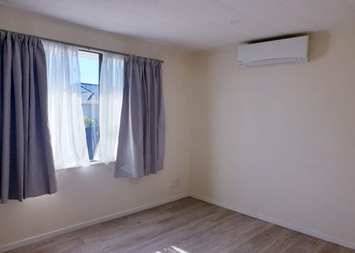  at 28 Glen Close, Glen Eden, Waitakere City, Auckland