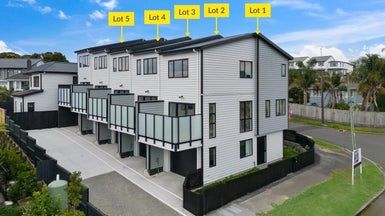  at 14 Torino Street, Point England, Auckland