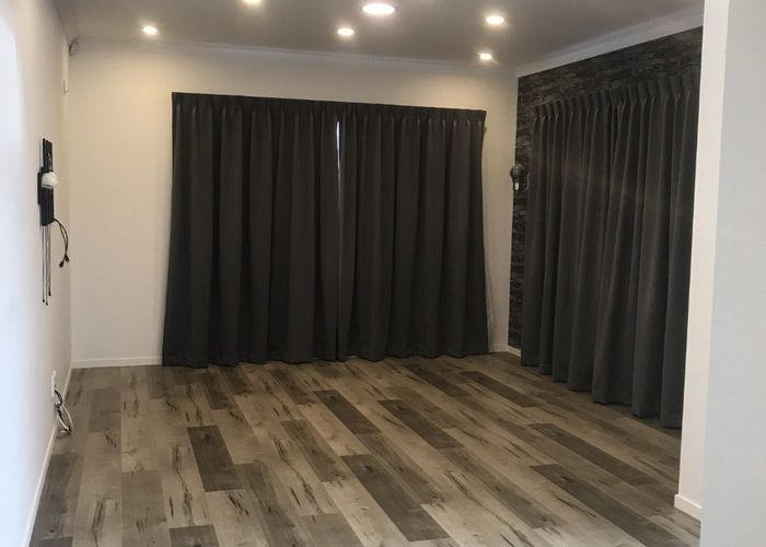  at 14 Horsefields Drive, Flat Bush, Auckland