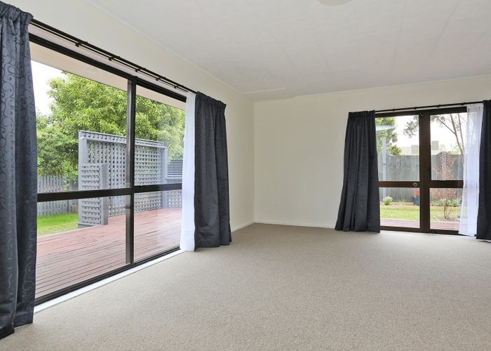  at 1100B Cunningham Crescent, Mayfair, Hastings