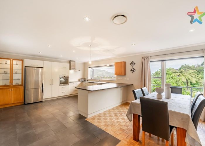  at 4 Major Drive, Kelson, Lower Hutt