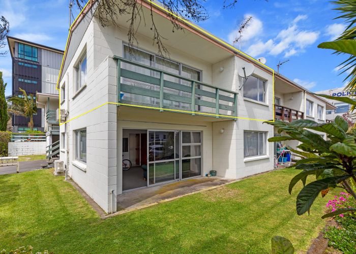  at 2/16 Park Street, City Centre, Tauranga, Bay Of Plenty