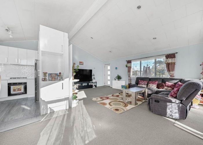 at 28 Matthews Road, Flat Bush, Manukau City, Auckland