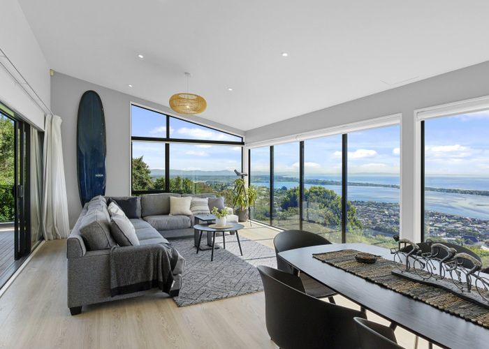  at 109C Moncks Spur Road, Redcliffs, Christchurch