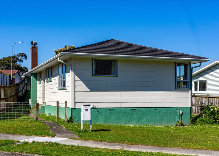  at 18 Stipulate Place, Ascot Park, Porirua