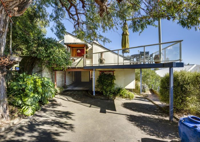  at 122a Chaucer Road North, Hospital Hill, Napier, Hawke's Bay