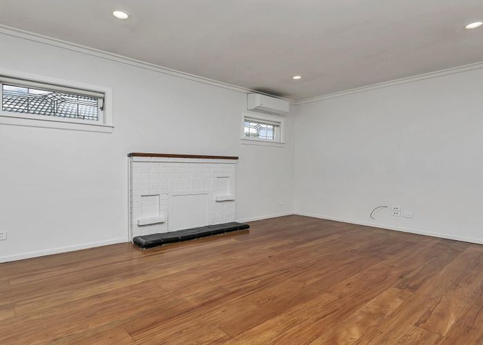  at 46 Parrish Road, Sandringham, Auckland