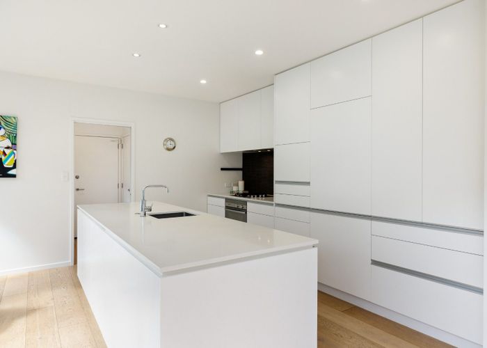 at 994 Colombo Street, St. Albans, Christchurch City, Canterbury