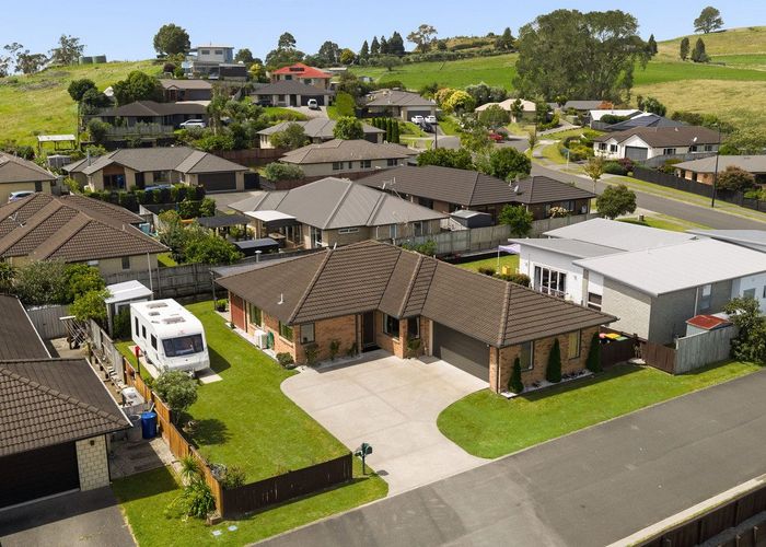  at 4 Gina Way, Welcome Bay, Tauranga