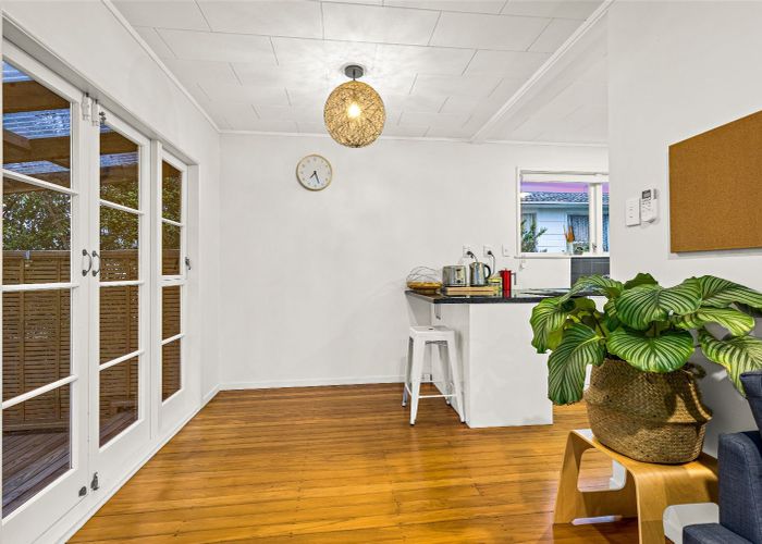  at 7 Allington Road, Massey, Auckland
