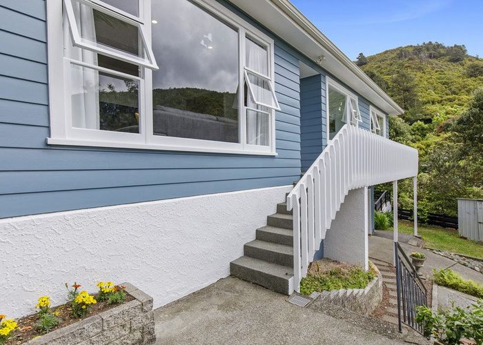  at 14 Willcox Grove, Naenae, Lower Hutt