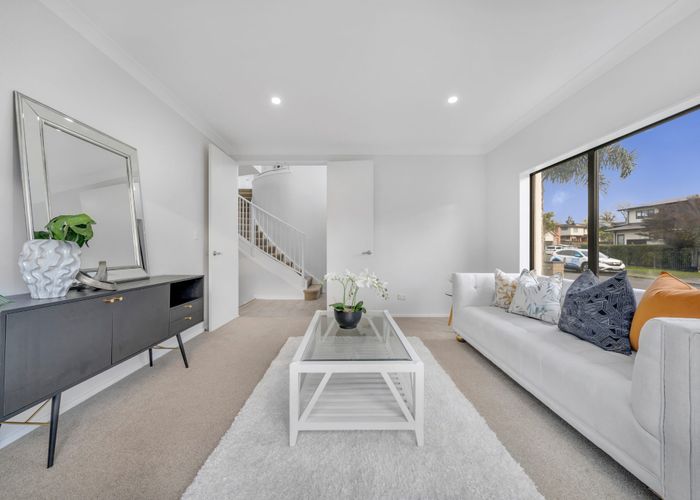  at 29 Midhurst Avenue, Henderson, Waitakere City, Auckland