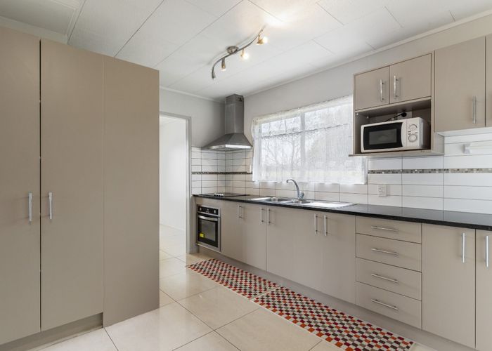  at 458 Roscommon Road, Clendon Park, Auckland