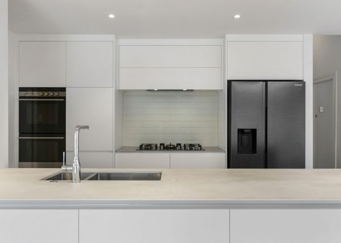  at 33 Atarangi Road, Greenlane, Auckland City, Auckland