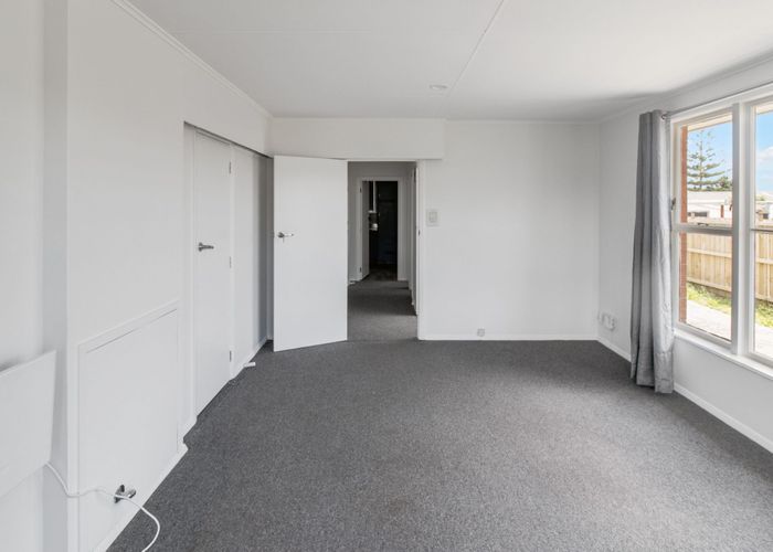  at 27 Chingford Close, Mangere, Auckland