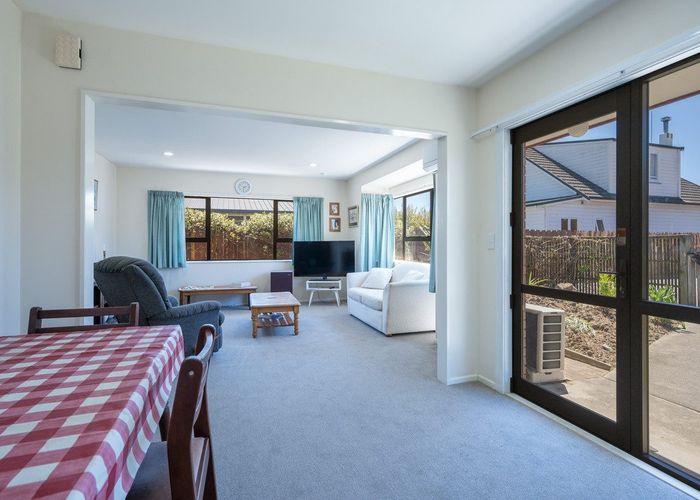  at 2/60 Grove Street, The Wood, Nelson