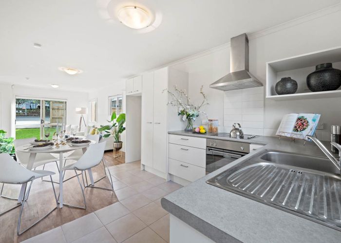 at 16/94 Glengarry Road, Glen Eden, Waitakere City, Auckland