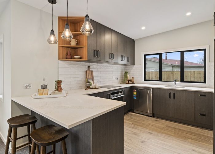  at 10 Queenwood Road, Levin, Levin