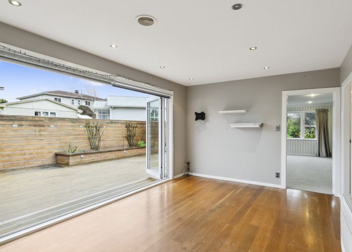  at 54 Collins Avenue, Tawa, Wellington