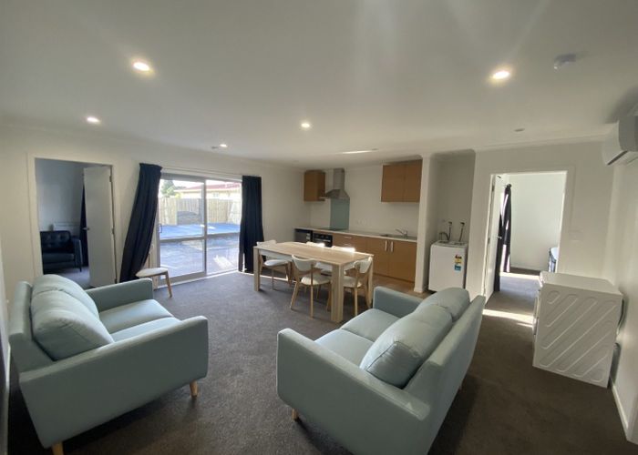  at 3/5 Mount View Road (Room D), Melville, Hamilton, Waikato
