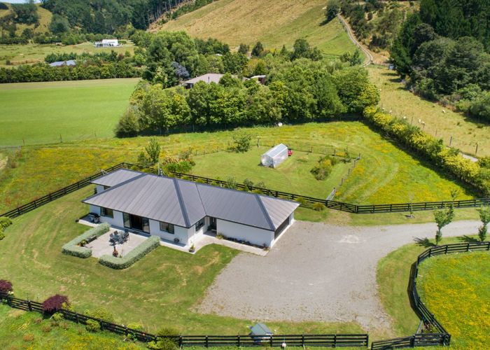  at 946D Finnis Road, Pohangina, Ashhurst