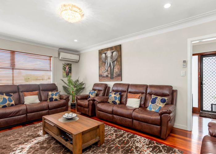  at 30 Hayr Road, Three Kings, Auckland