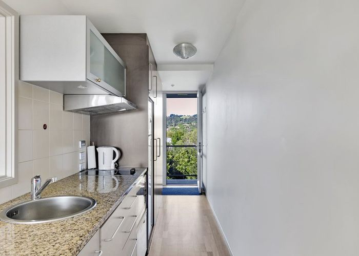  at 9/136 Ocean View Road, Waiheke Island, Auckland