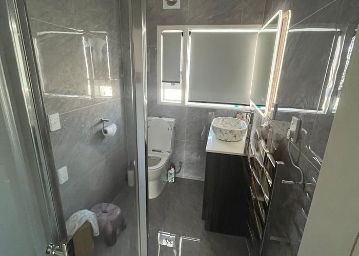  at 4/42 Wintere Road, Papatoetoe, Manukau City, Auckland