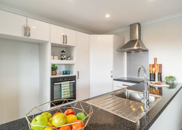  at 10a Gaff Place, Whitby, Porirua, Wellington