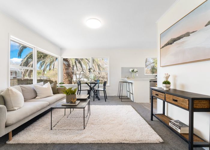  at 2/14 Kapiti Place, Sunnynook, North Shore City, Auckland