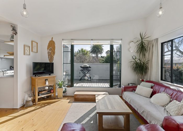  at 37A Springfield Road, Morningside, Auckland
