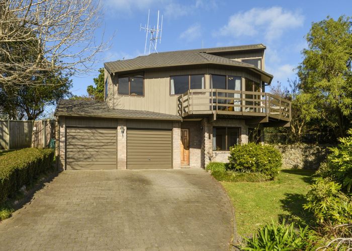  at 14 Holmburn Street, Welcome Bay, Tauranga