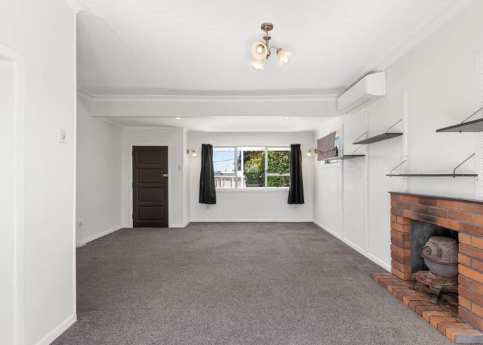  at 74 Oakdale Road, Hillsborough, Auckland City, Auckland