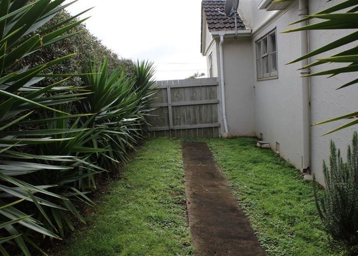  at 50 Waiohua Road, Greenlane, Auckland City, Auckland