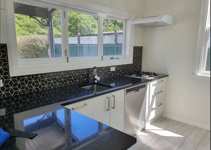  at 23 Riddlers Crescent, Petone, Lower Hutt