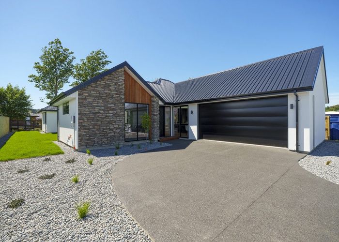  at 14 Lorenzos Lane, Halswell, Christchurch City, Canterbury