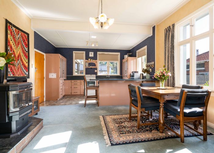  at 18 Hobson Street, Saint Clair, Dunedin
