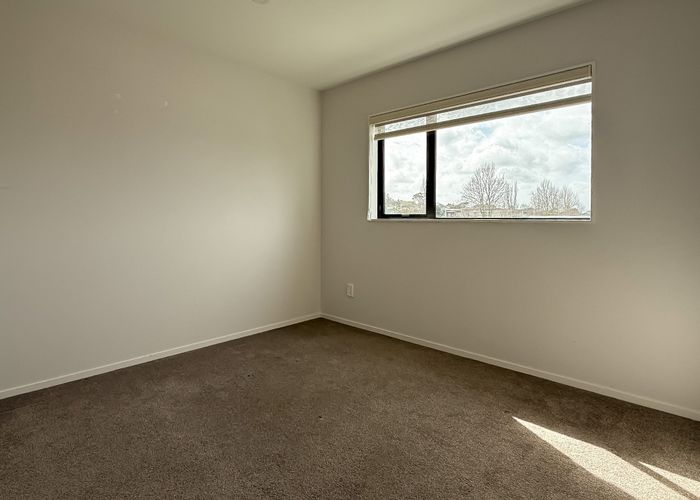  at 16D Brookfield Avenue, Onehunga, Auckland City, Auckland