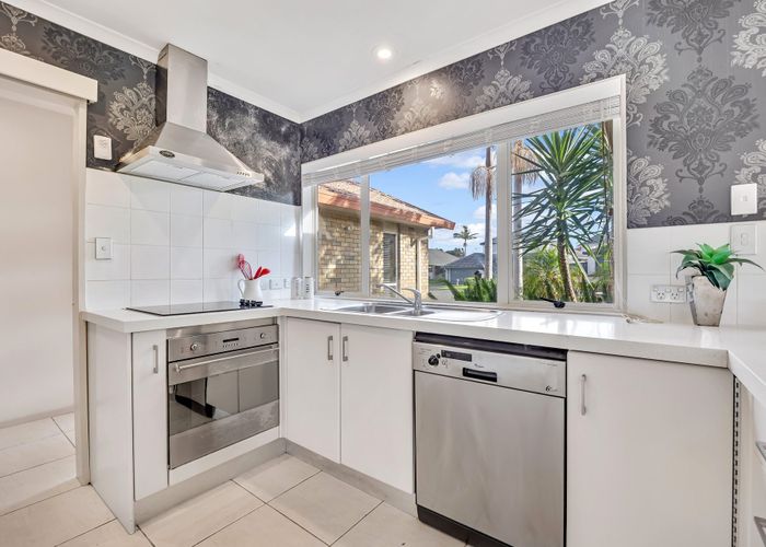  at 13 Bridgehead Cove, West Harbour, Waitakere City, Auckland