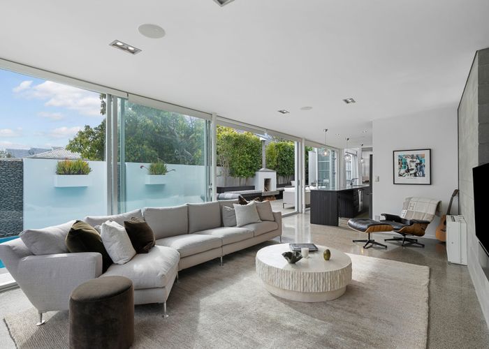  at 40 Woodside Road, Mount Eden, Auckland City, Auckland