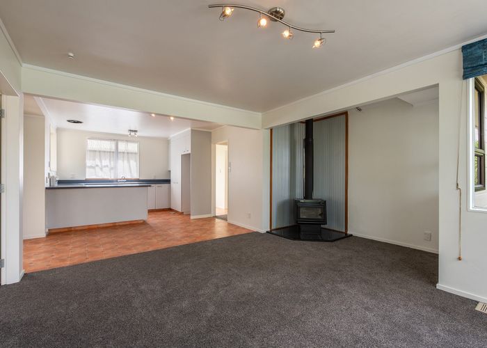  at 37 Brightwater Crescent, Totara Park, Upper Hutt, Wellington