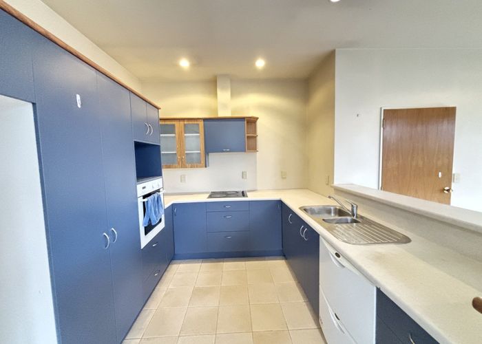  at 6 Cherrytree Lane, Spreydon, Christchurch City, Canterbury