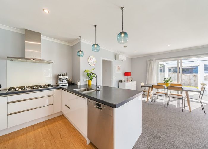  at 35 Kurth Crescent, Silverstream, Upper Hutt