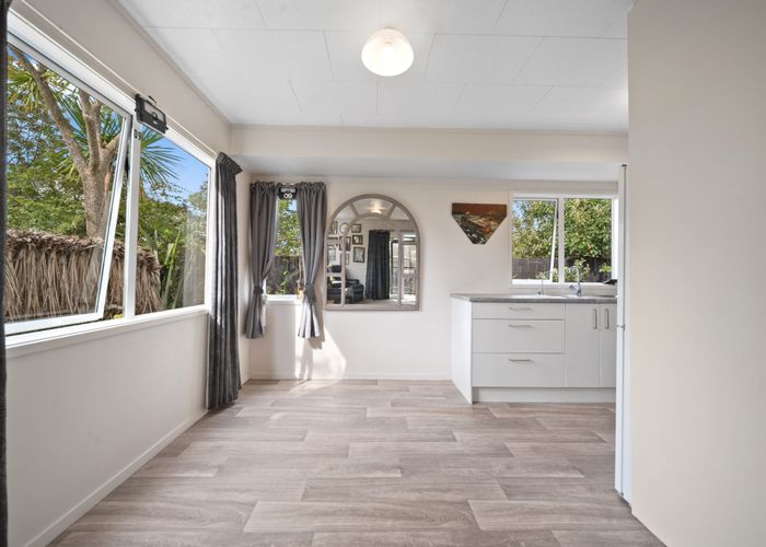  at 32 Horlicks Place, Randwick Park, Manukau City, Auckland