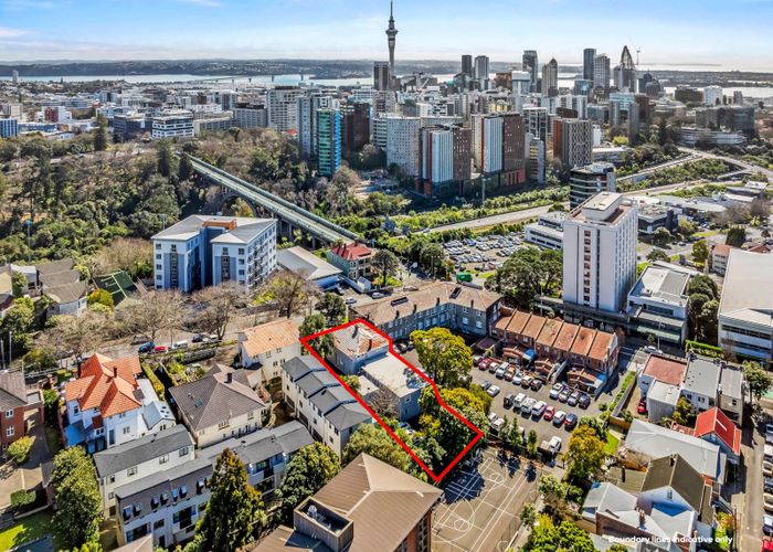  at 118 Grafton Road, Grafton, Auckland City, Auckland