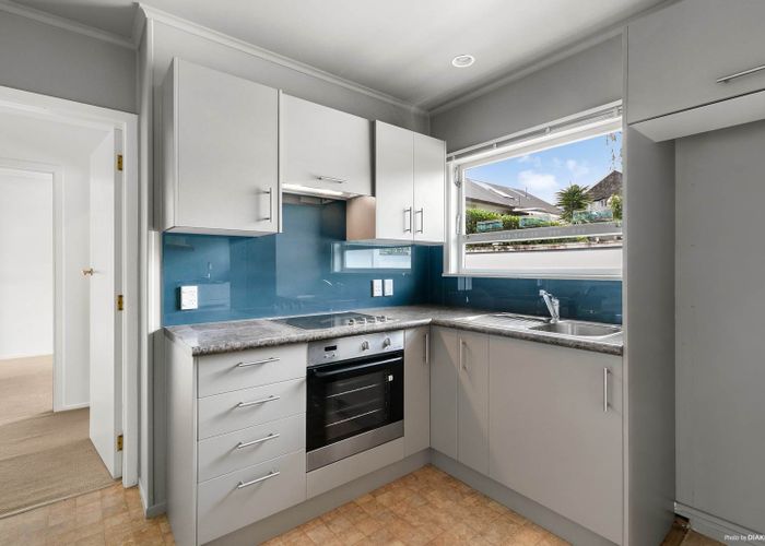  at 2/73 Watling Street, Mount Eden, Auckland