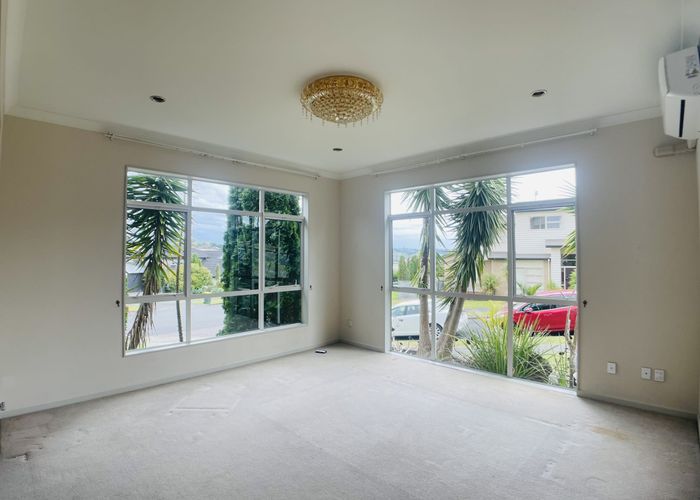  at 1 Kenley Height, Flat Bush, Manukau City, Auckland