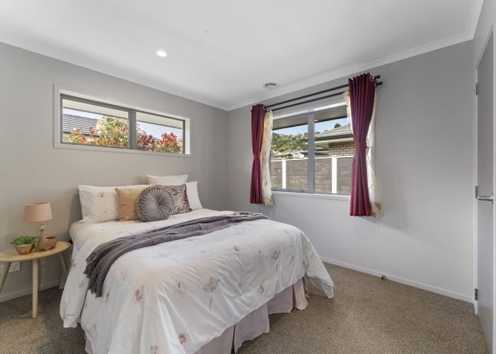  at 3 Mooring Close, Whitby, Porirua