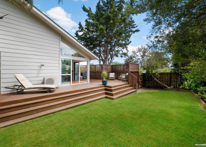  at 1/4 Mawson Avenue, Torbay, Auckland